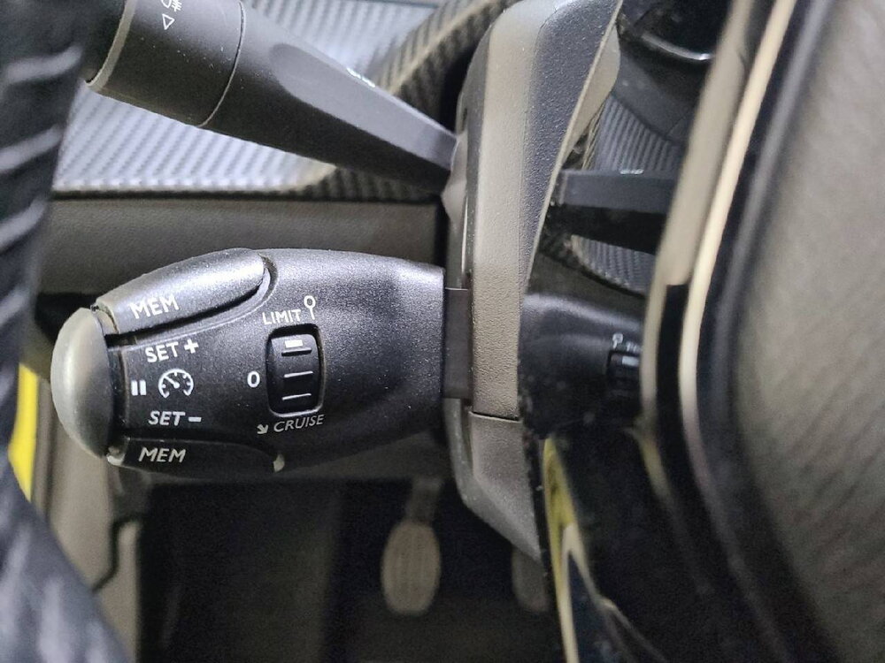 Occasion PEUGEOT 208 208 PureTech 100 S&S BVM6 - Allure