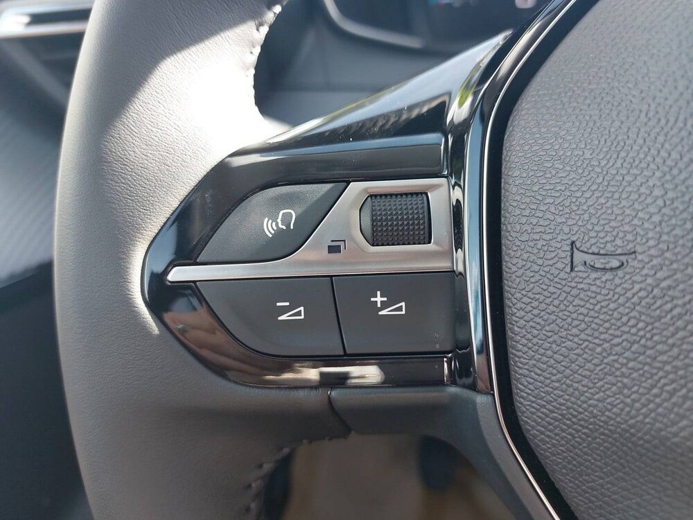 Occasion PEUGEOT 208 208 PureTech 100 S&S BVM6 - Allure