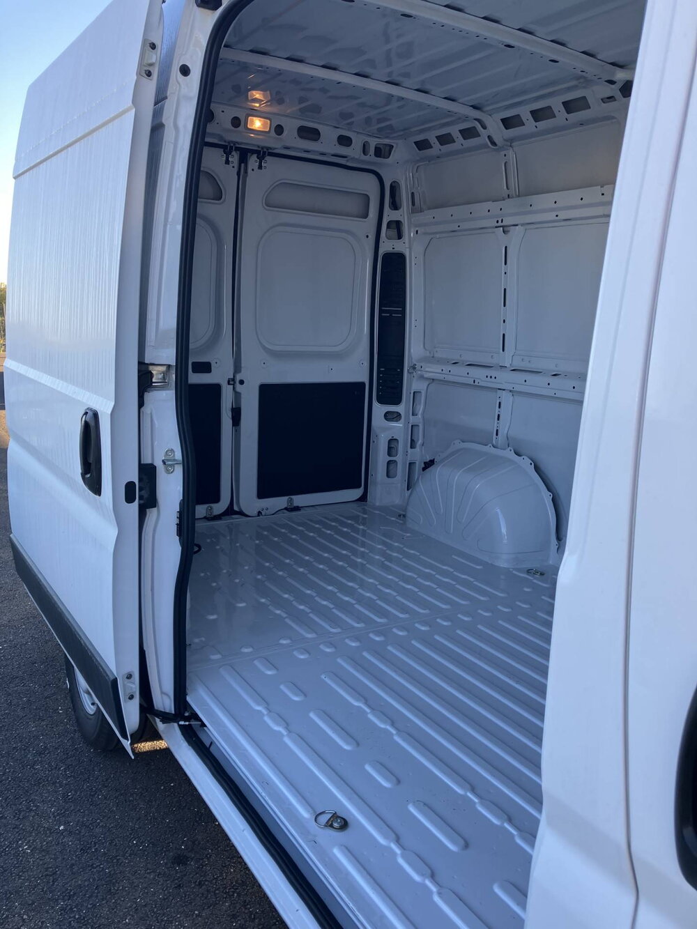 Occasion PEUGEOT Boxer BOXER FGN TOLE 3.3 T L2H2 140 S&S BVM6