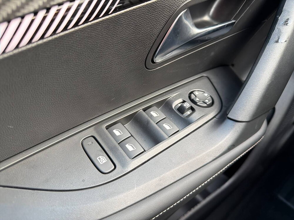 Occasion PEUGEOT 2008 2008 Hybrid 145 e-DCS6 - Allure