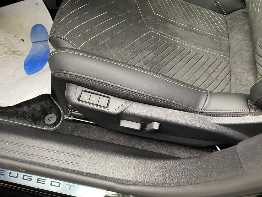 Occasion PEUGEOT 208 208 Hybrid 100 e-DCS6 - GT