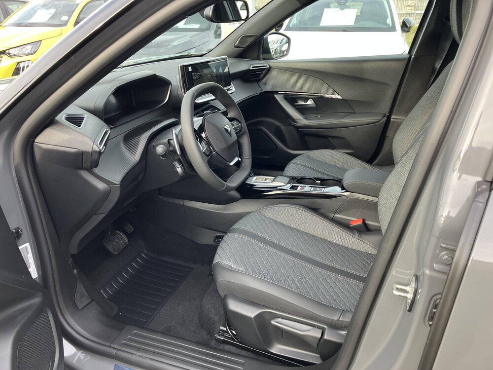 Occasion PEUGEOT 2008 2008 Hybrid 145 e-DCS6 - série spéciale ENVY