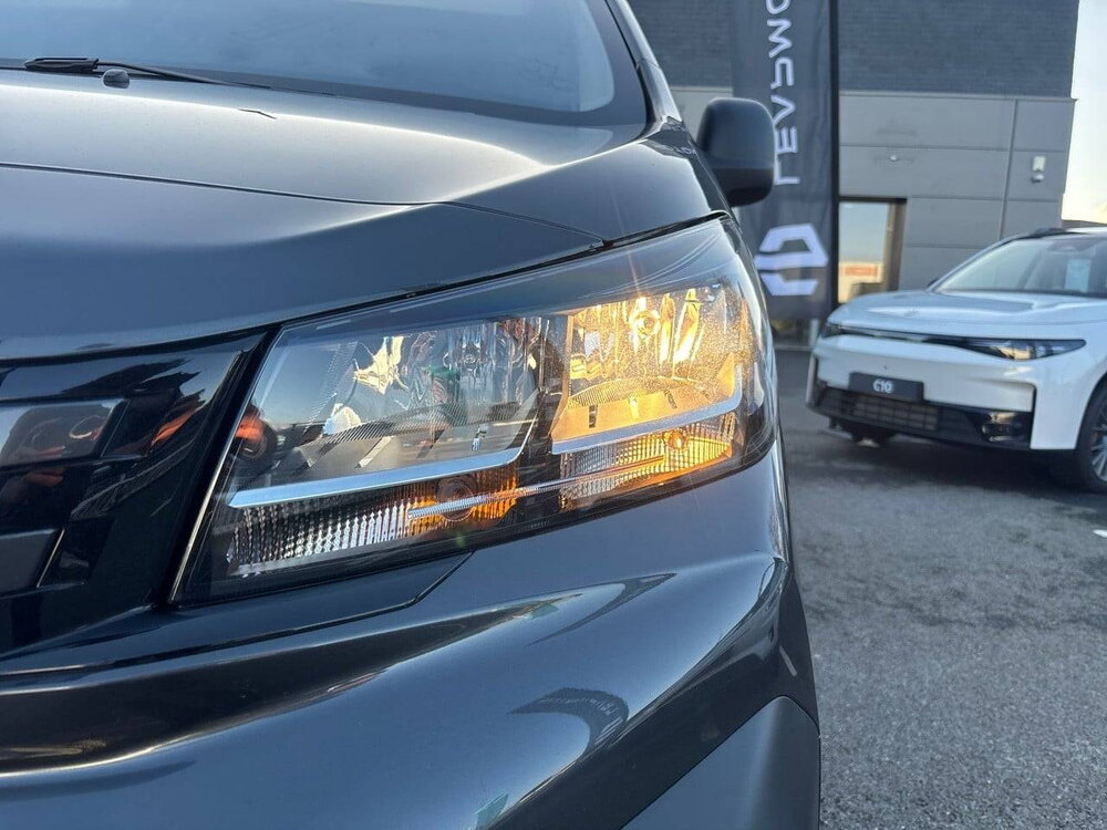 Occasion PEUGEOT Expert EXPERT CA FIXE M BLUEHDI 145 S&S EAT8