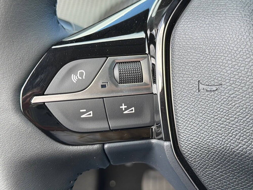 Occasion PEUGEOT 208 208 Hybrid 110 e-DCS6 - Allure