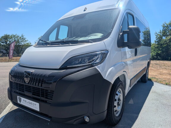 Occasion PEUGEOT Boxer BOXER FGN VITRE 3.5 T L2H2 180 S&S BVA8